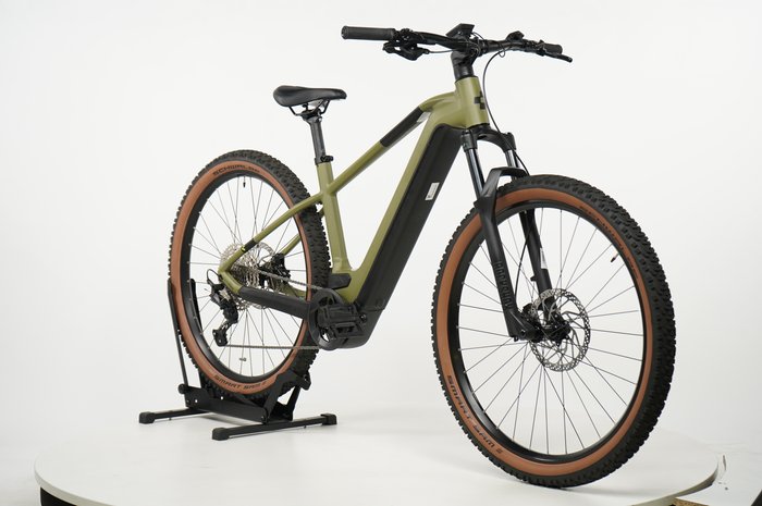 CUBE Reaction Hybrid Race 750