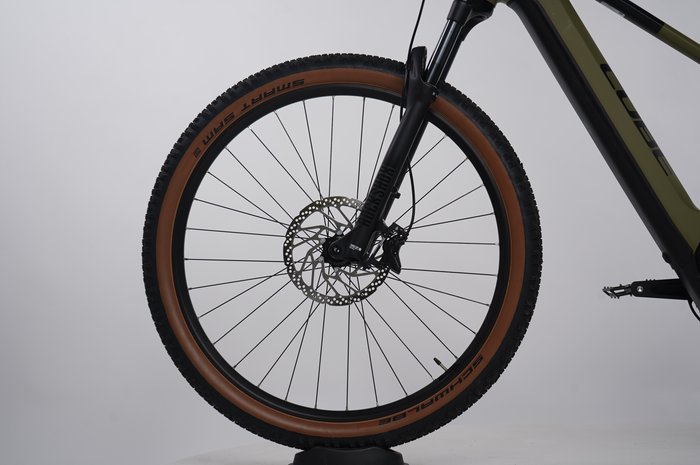 CUBE Reaction Hybrid Race 750