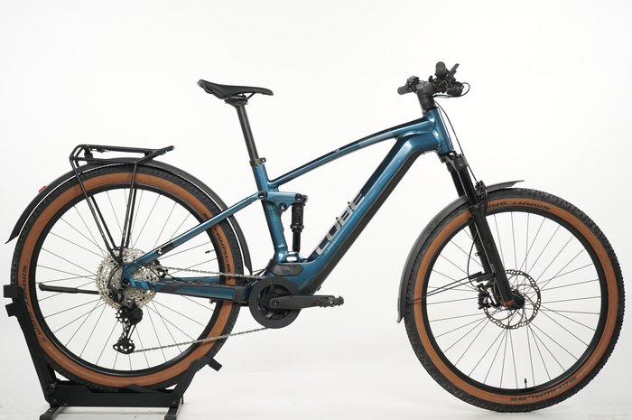 CUBE Stereo Hybrid 120 Race 750