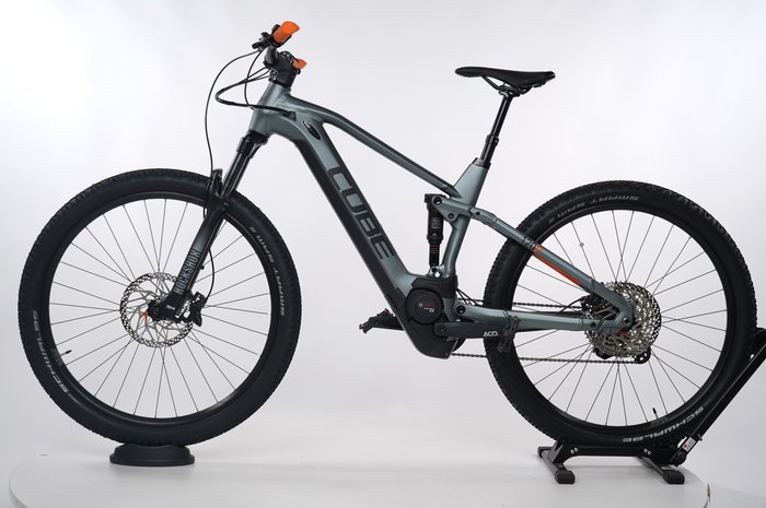 Cube Stereo Hybrid 120 Pro 625