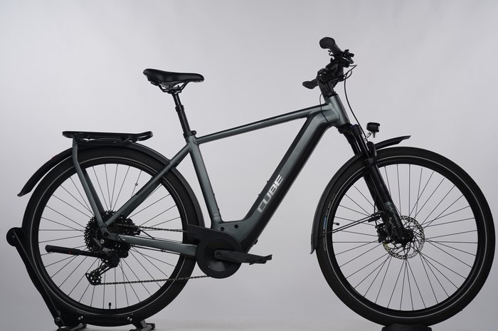 Cube Kathmandu Hybrid Pro 750