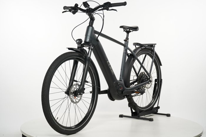 CUBE Touring Hybrid Pro 625