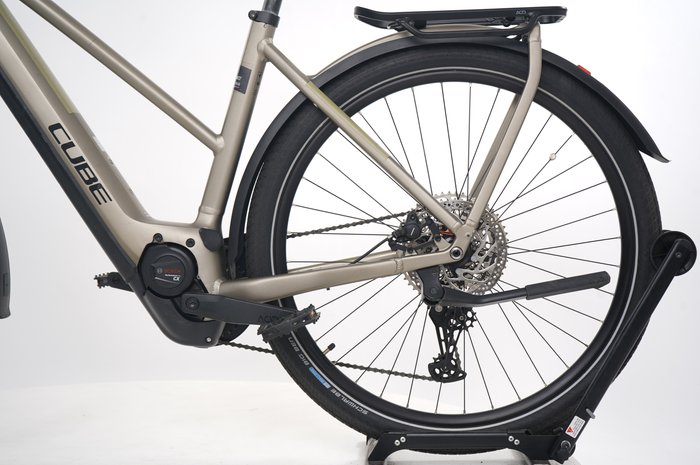 Cube Kathmandu Hybrid Pro 750