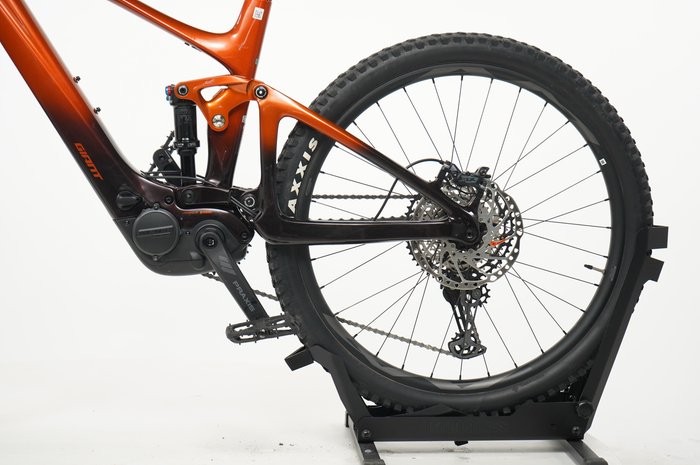 Giant Trance E