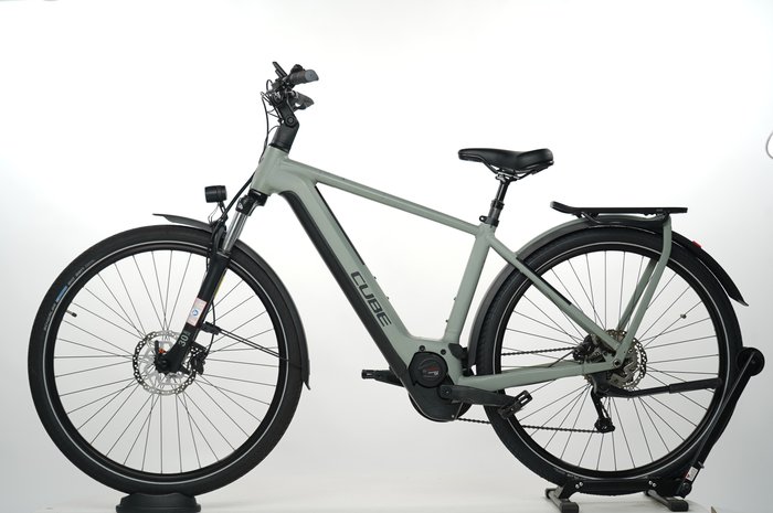 Cube Kathmandu Hybrid ONE 625