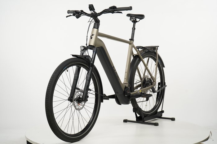 CUBE Kathmandu Hybrid Pro