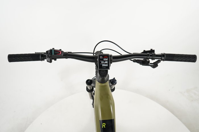 CUBE Reaction Hybrid Race 750