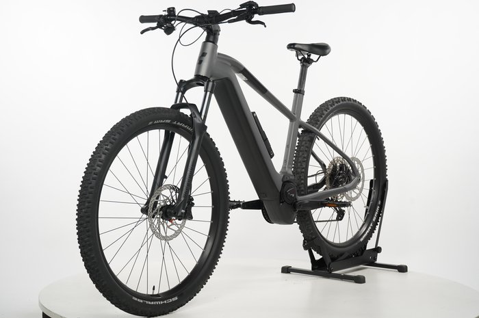 CUBE Reaction Hybrid Race 750