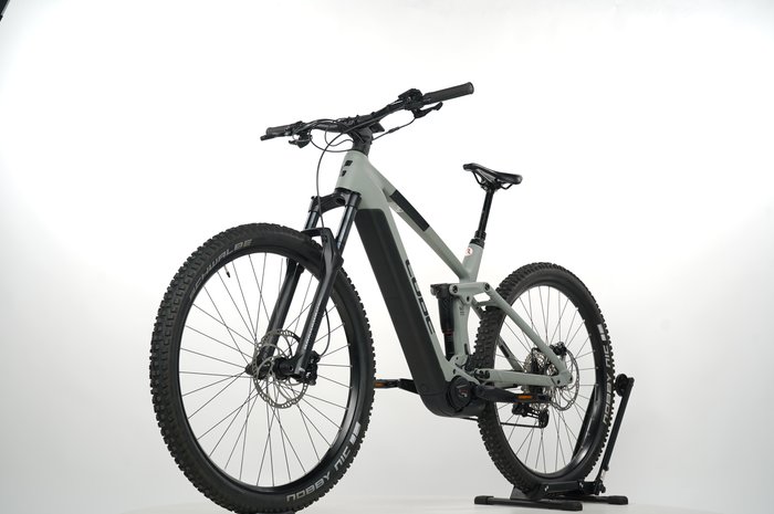 Cube Stereo Hybrid 140 HPC Pro 750