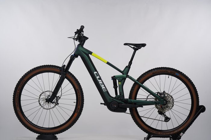 CUBE Stereo Hybrid SLX 750 HPC