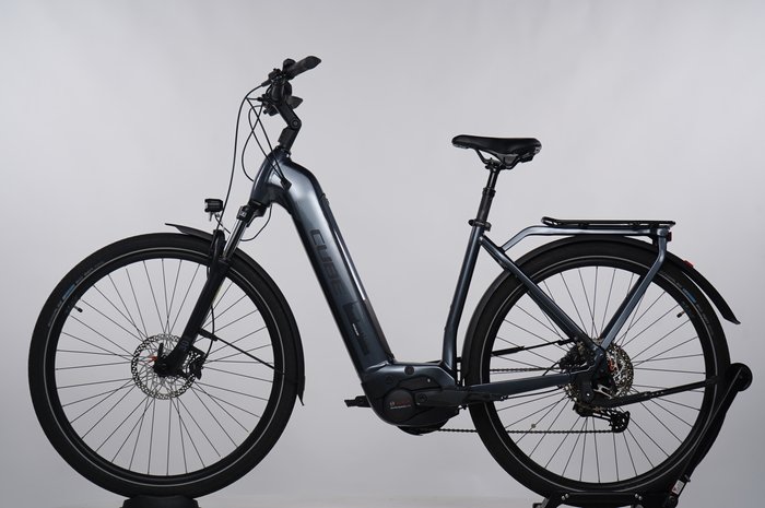 Cube Touring Hybrid Pro 625 Easy Entry