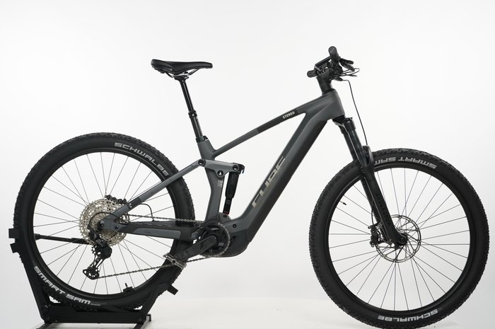 CUBE Stereo Hybrid 140 HPC Race 750