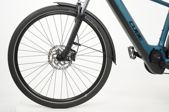 CUBE Kathmandu Hybrid ONE 750
