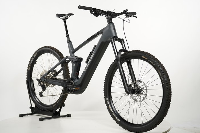 CUBE Stereo Hybrid 140 HPC Race 750