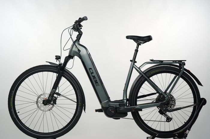 Cube Kathmandu Hybrid Pro 625 Easy Entry