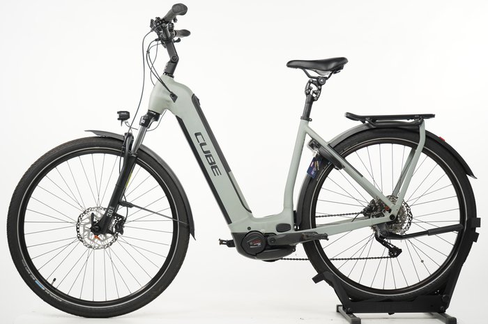 CUBE Kathmandu Hybrid ONE 625 Easy Entry