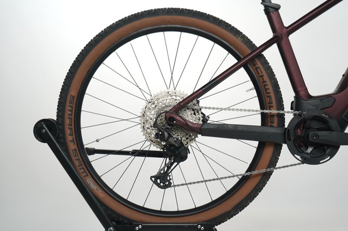 Cube Reaction Hybrid SLX 750