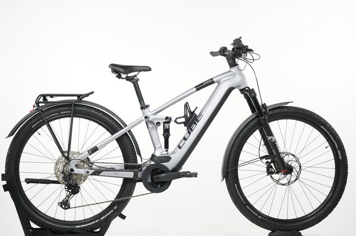 CUBE Stereo Hybrid 120 Race 750