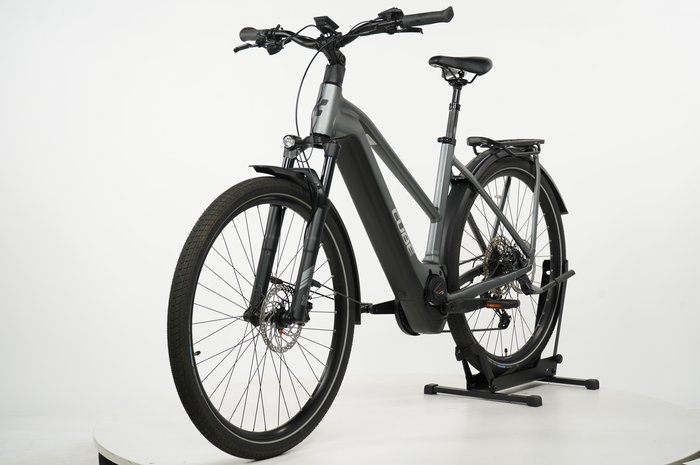 CUBE Kathmandu Hybrid Pro 625