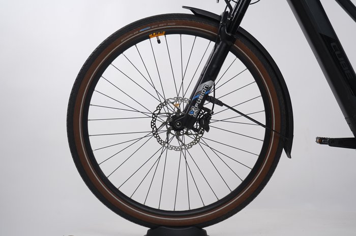 CUBE Kathmandu Hybrid ONE 625