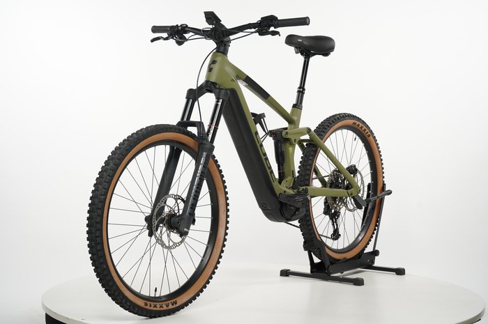 CUBE Stereo Hybrid 160 HPC Race 750 27.5