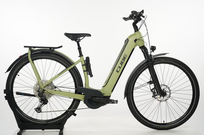 CUBE Kathmandu Hybrid SLX 750