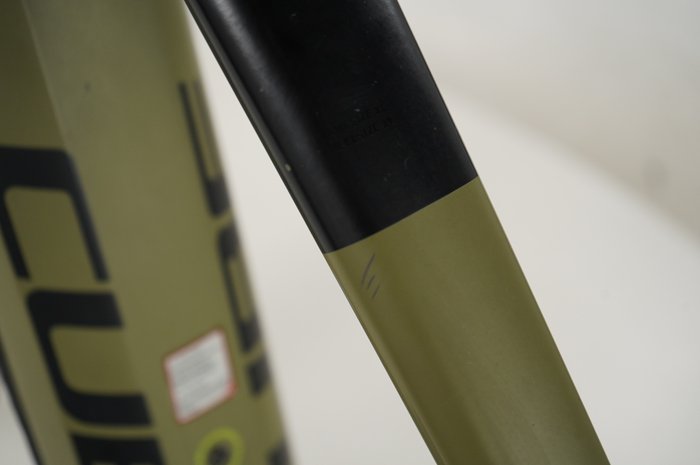 CUBE Reaction Hybrid Race 750