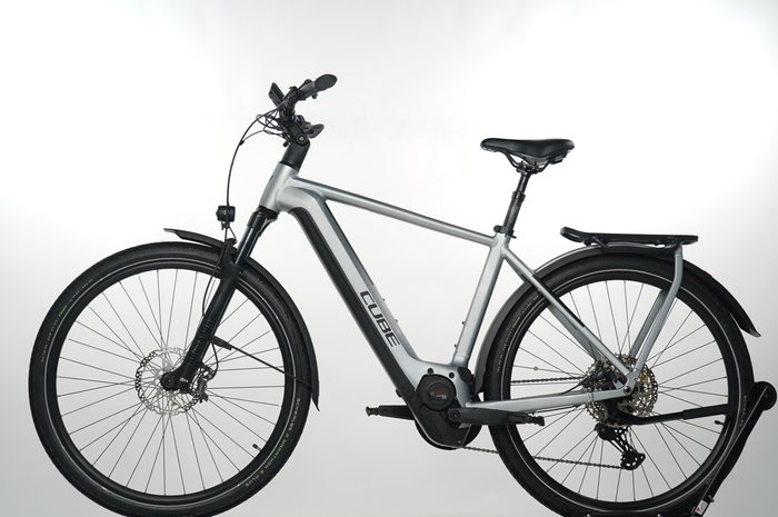 CUBE Kathmandu Hybrid SLX 750