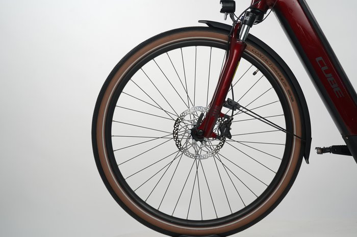 Cube Supreme Hybrid Pro 625 Easy Entry