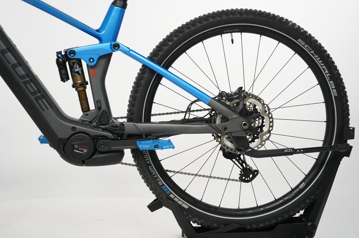 CUBE Stereo Hybrid 140 HPC Actionteam 750