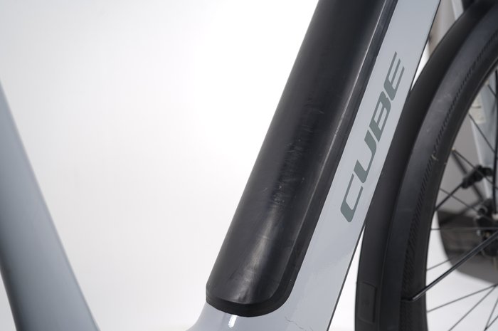 Cube Supreme Hybrid ONE 400 Easy Entry