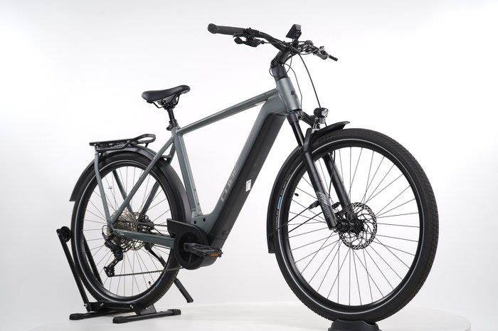Cube Kathmandu Hybrid Pro 750