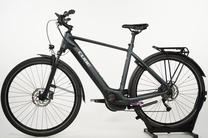 CUBE Touring Hybrid ONE 625