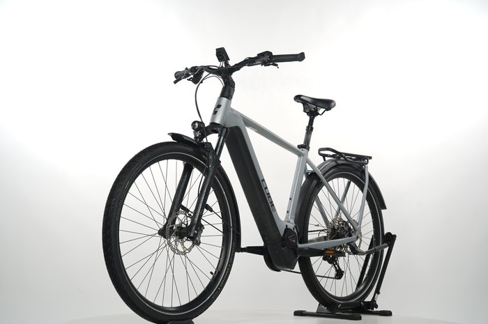 CUBE Kathmandu Hybrid SLX 750