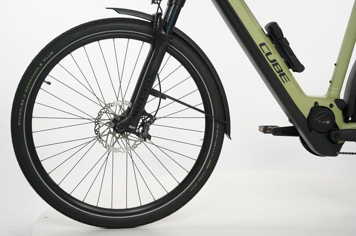CUBE Kathmandu Hybrid SLX 750