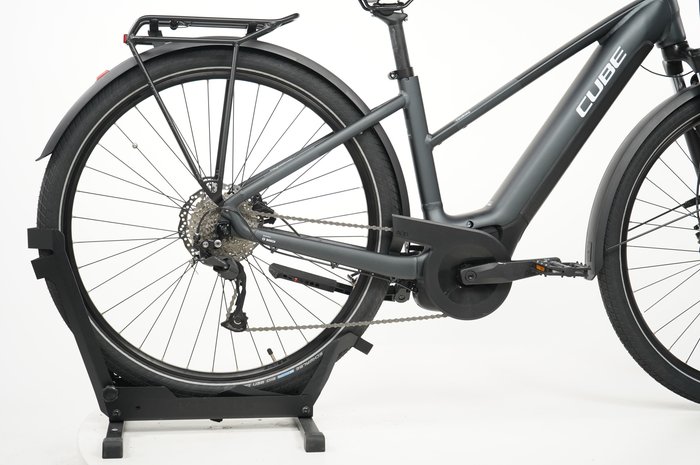 CUBE Touring Hybrid ONE 625