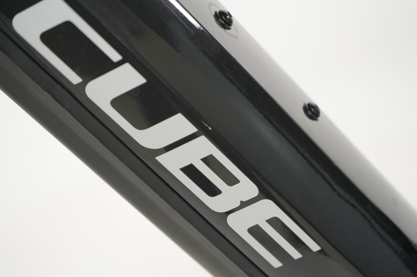 https://images.cdn.europe-west1.gcp.commercetools.com/b8f70299-e4ee-4e48-8388-0bd81b1aed37/img-Fe8bcEsq-zoom.jpg