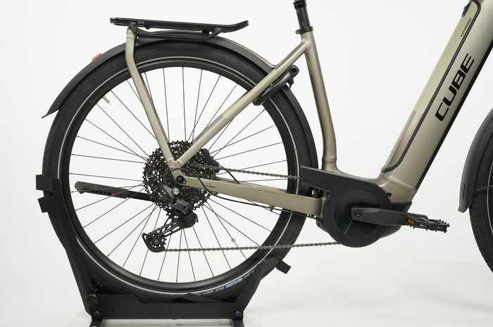 CUBE Kathmandu Hybrid Pro 750 Easy Entry