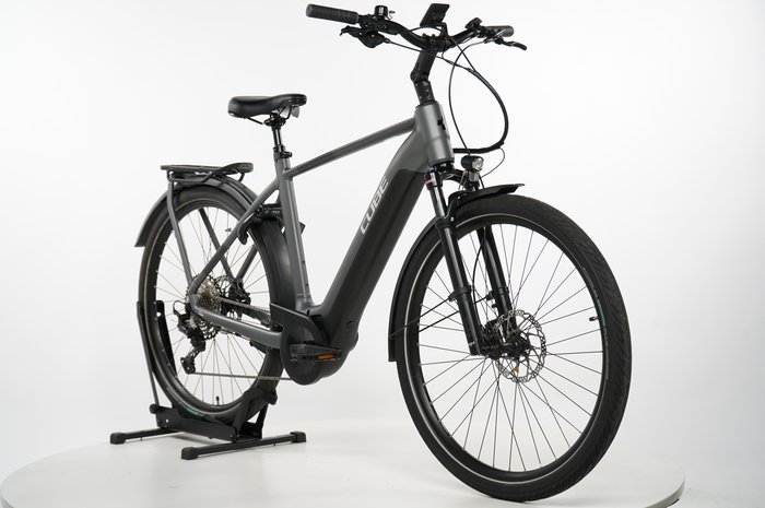 CUBE Touring Hybrid EXC 625