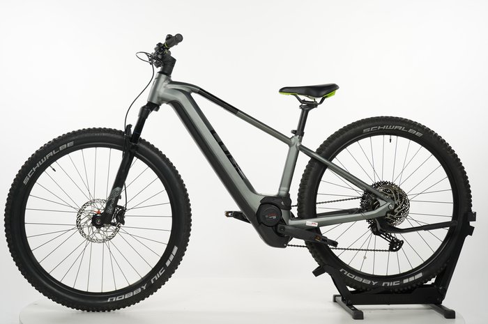 CUBE Reaction Hybrid Pro 750