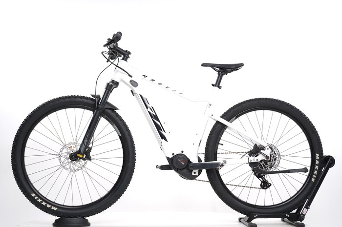 KTM Macina Race 591