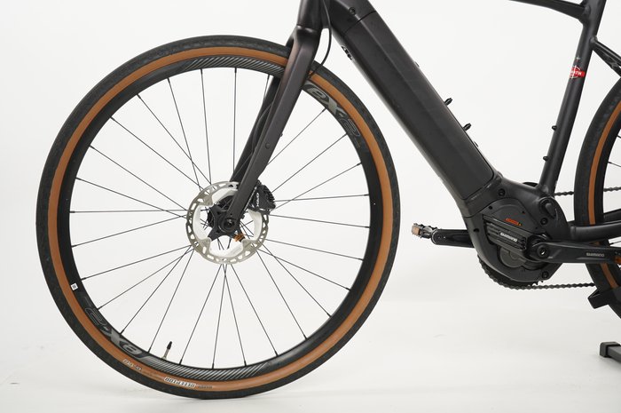 Giant Revolt E+