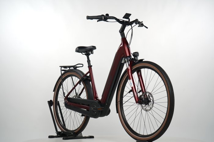 Cube Supreme Hybrid Pro 625 Easy Entry