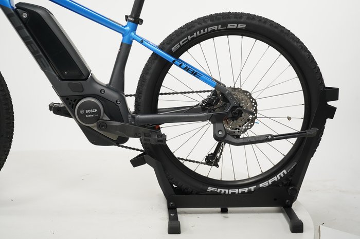 CUBE Acid 240 Hybrid Rookie Pro 400