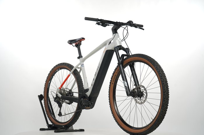 Cube Reaction Hybrid Pro 625