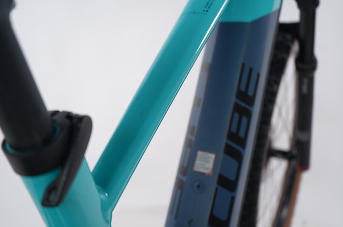 Cube Reaction Hybrid SLT 750