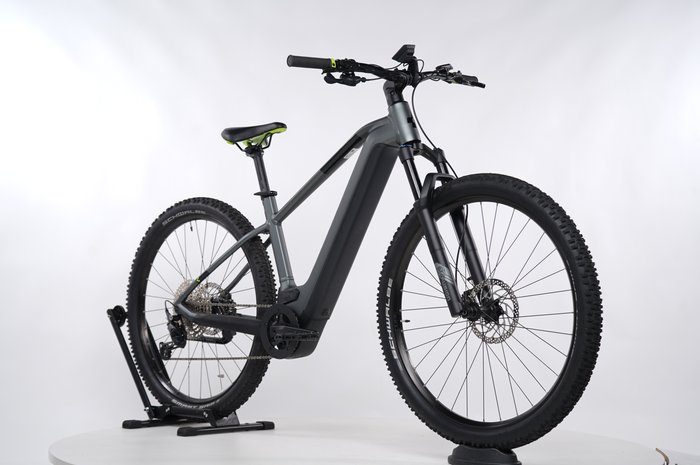 CUBE Reaction Hybrid Pro