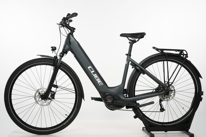 CUBE Touring Hybrid ONE 625