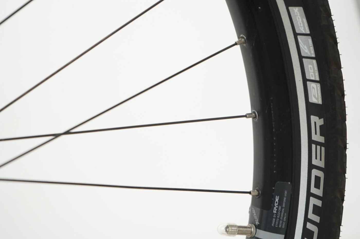 https://images.cdn.europe-west1.gcp.commercetools.com/b8f70299-e4ee-4e48-8388-0bd81b1aed37/img-J9I5SXDm-zoom.jpg