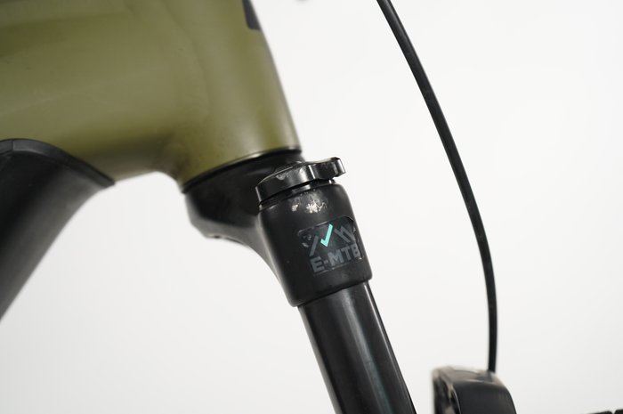 CUBE Reaction Hybrid Race 750
